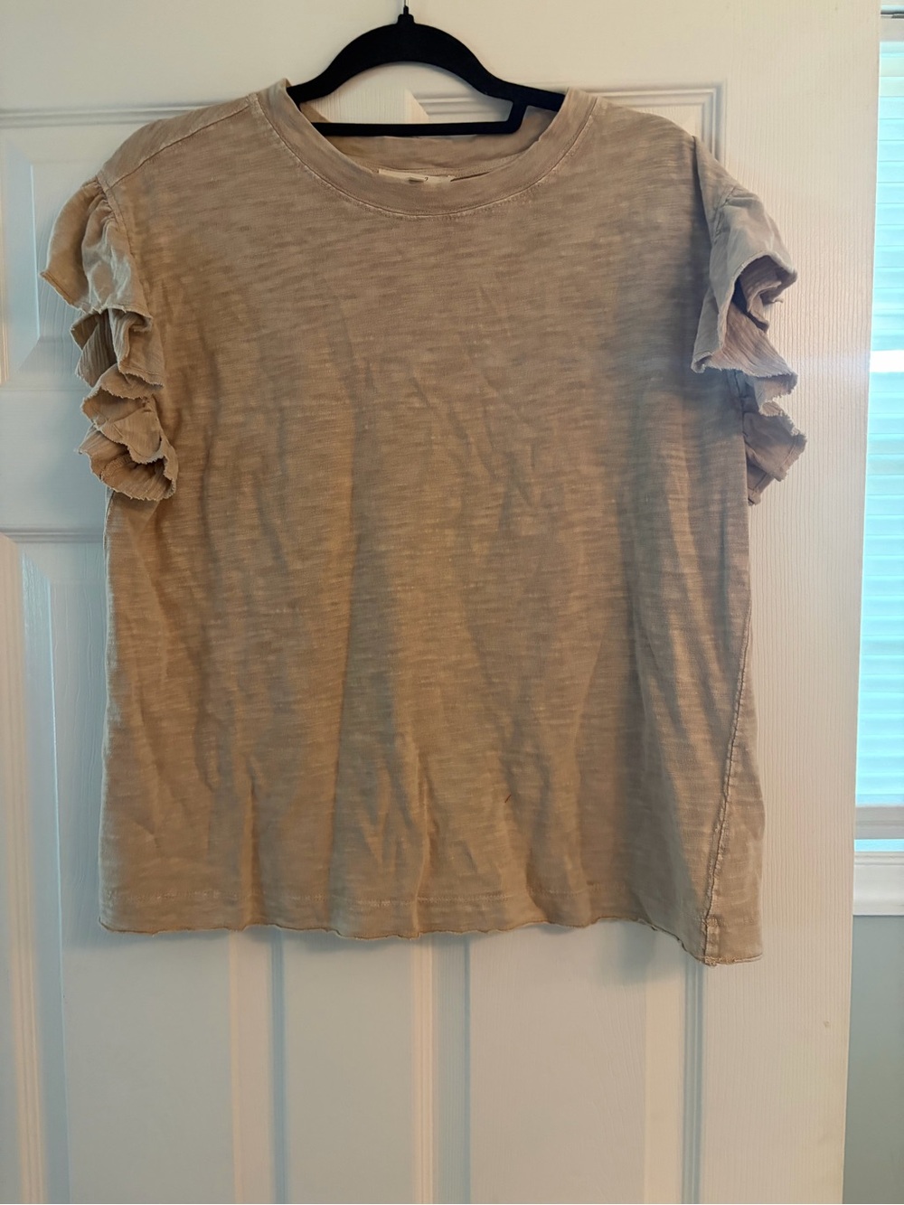 easel Ruffle Sleeve Short Sleeve Top in Light Beige